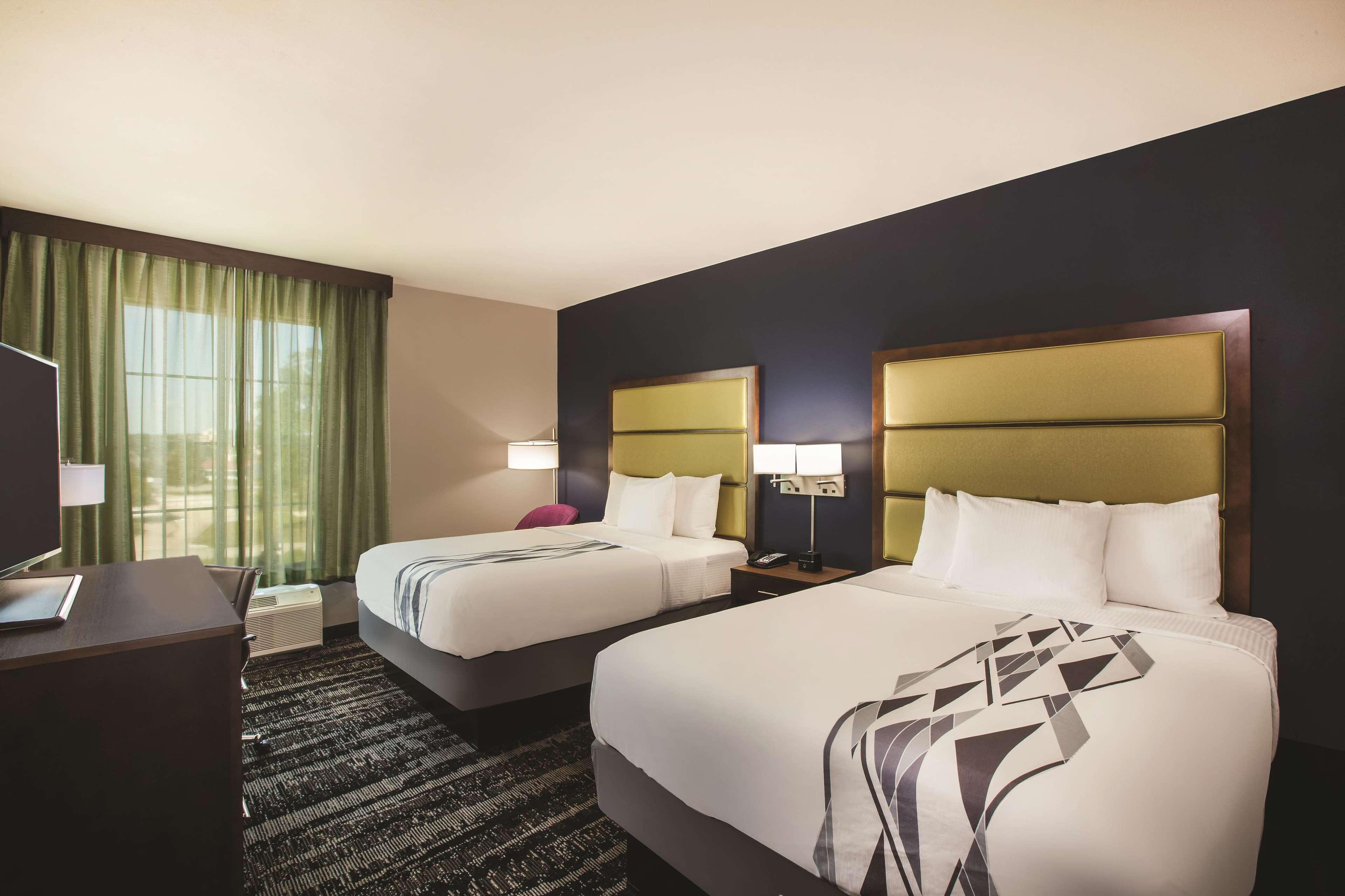 La Quinta Inn & Suites Port Allen La Экстерьер фото