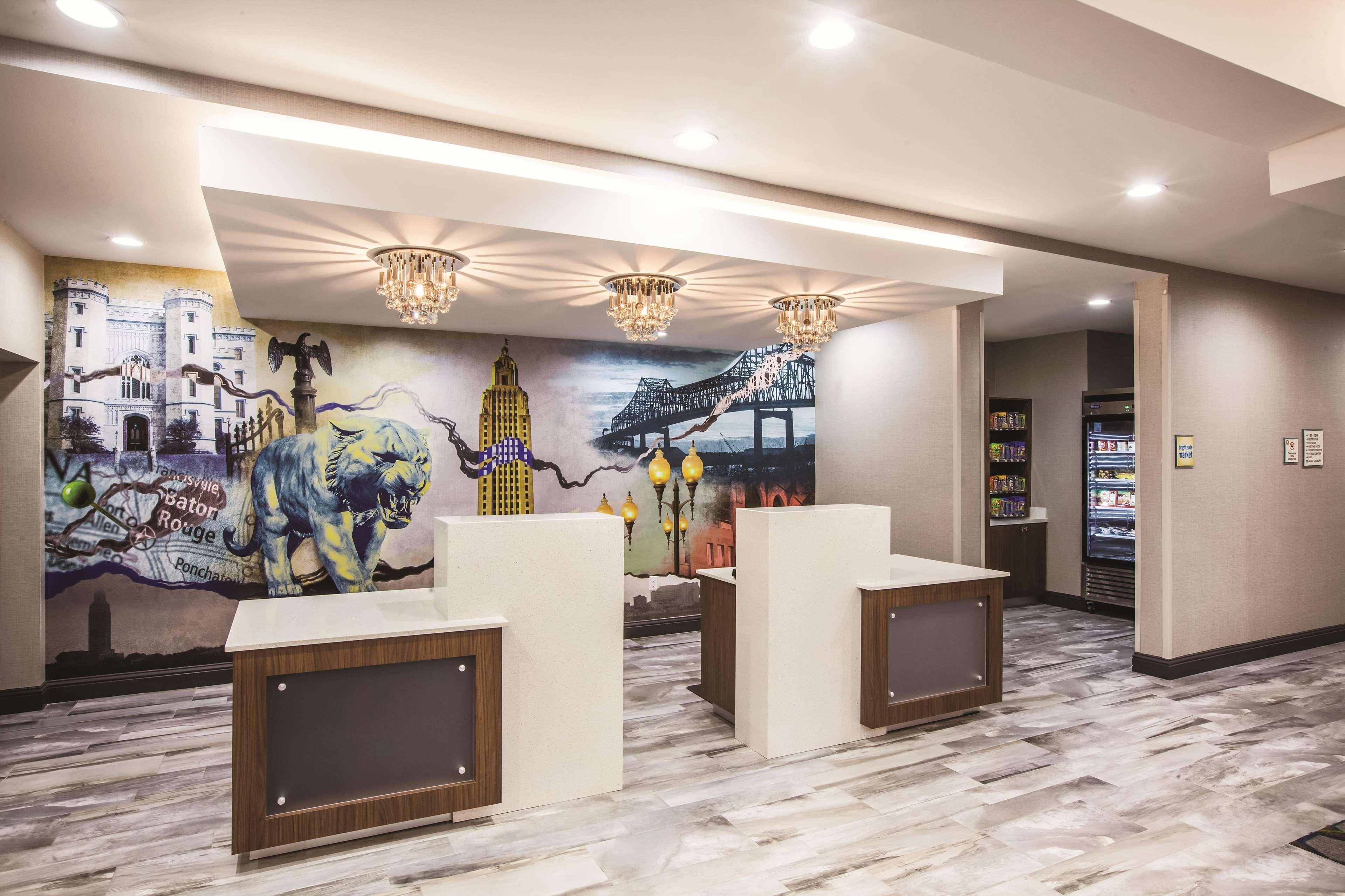 La Quinta Inn & Suites Port Allen La Экстерьер фото