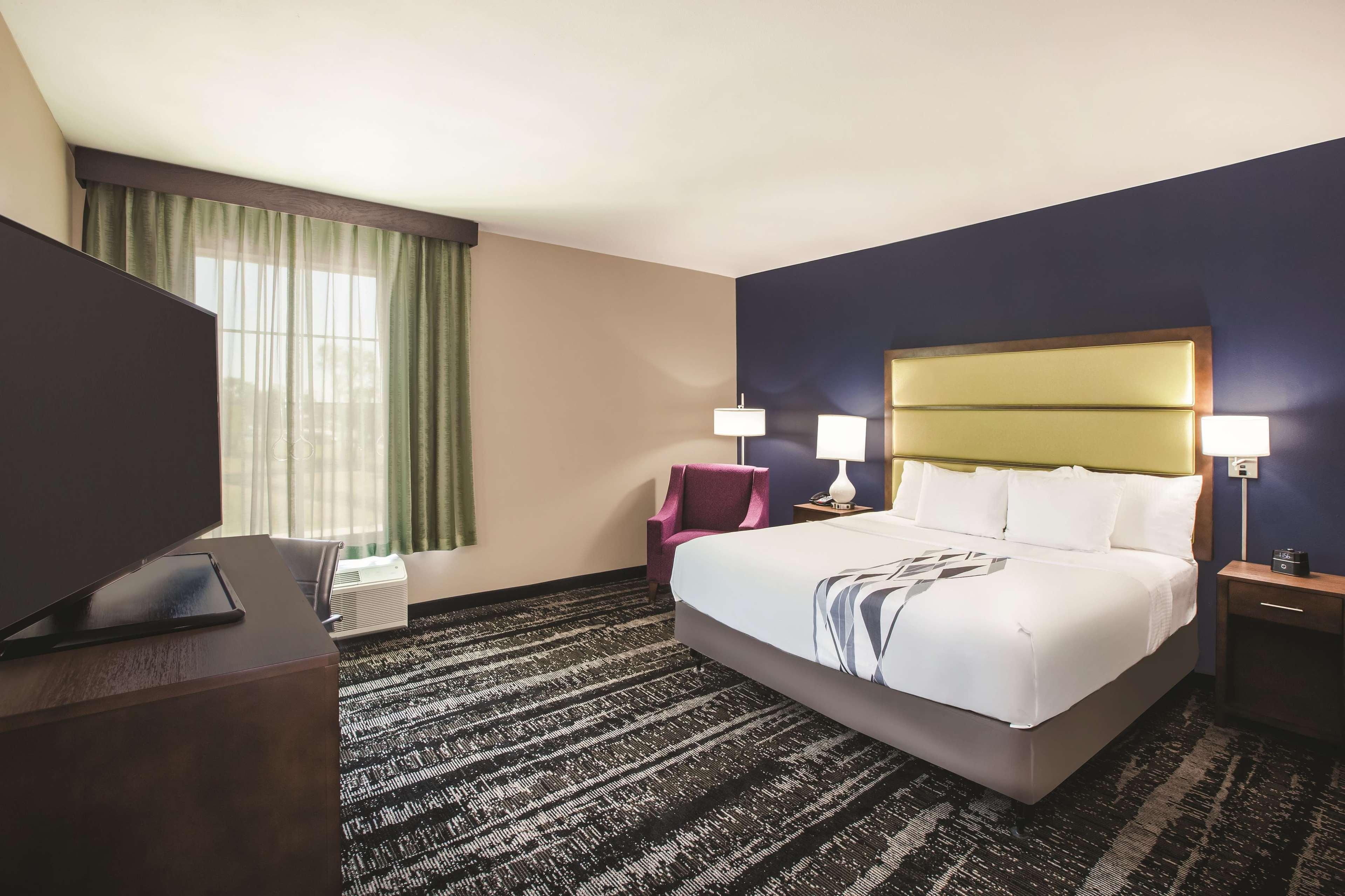 La Quinta Inn & Suites Port Allen La Экстерьер фото