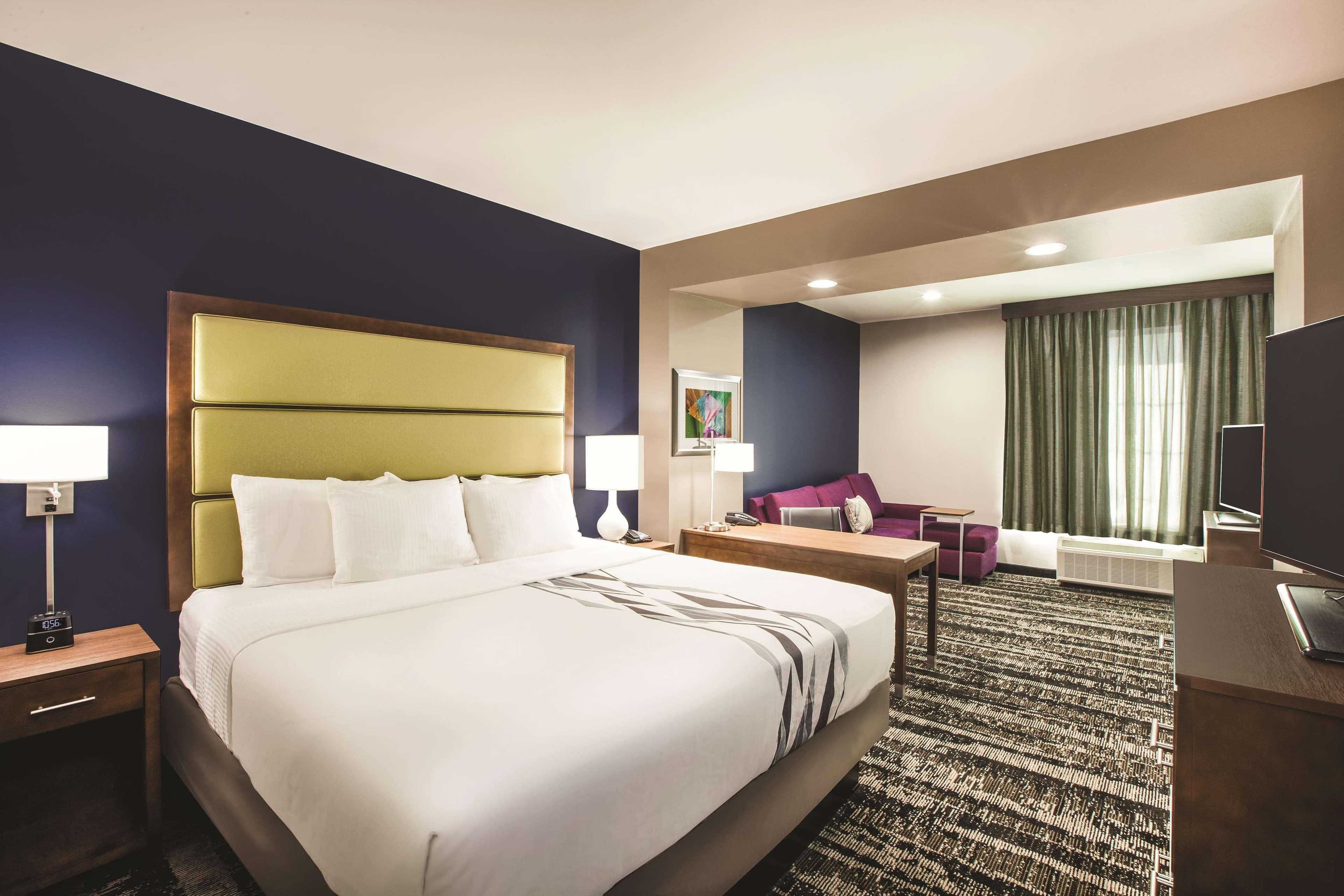 La Quinta Inn & Suites Port Allen La Экстерьер фото