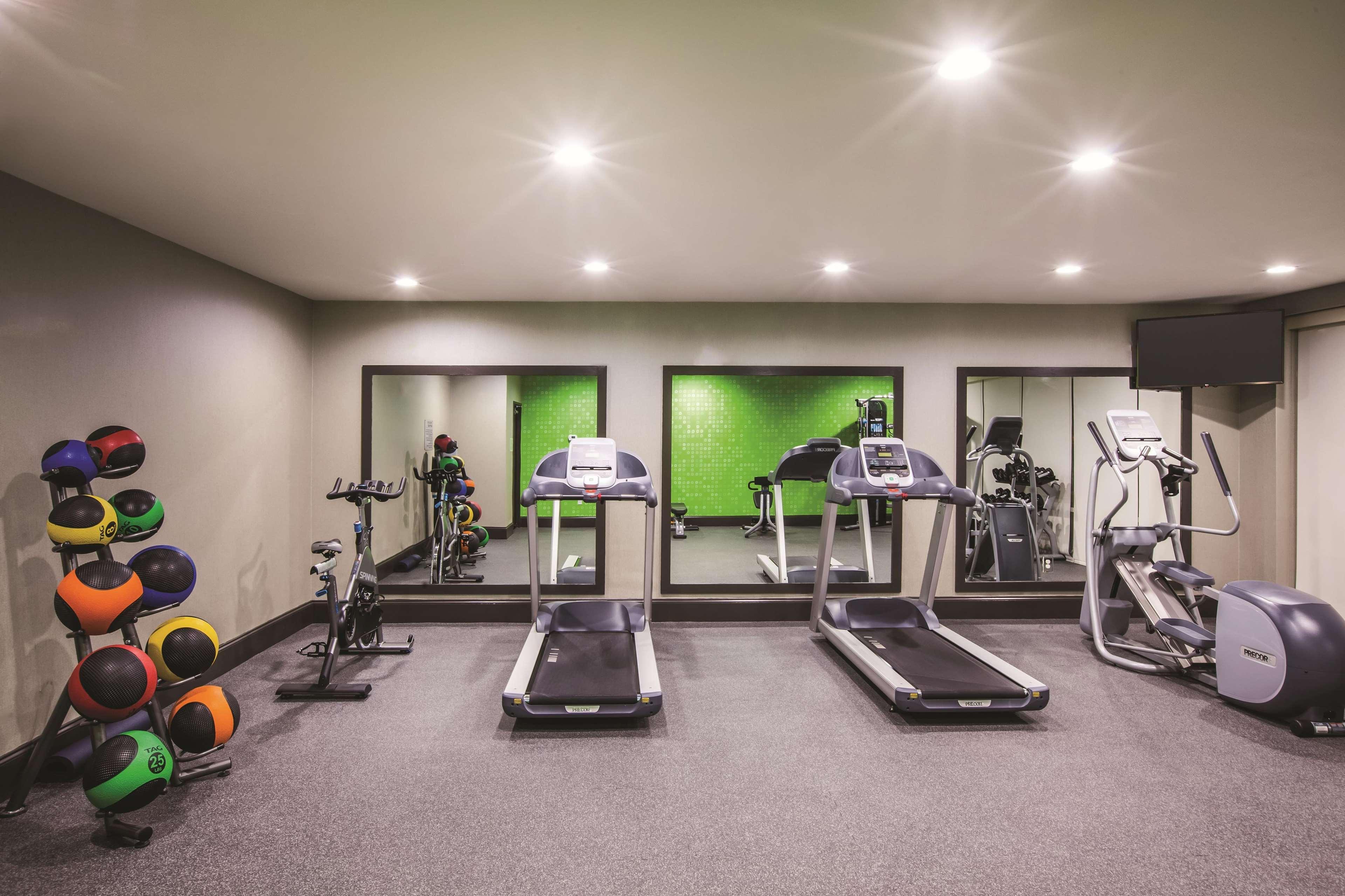 La Quinta Inn & Suites Port Allen La Экстерьер фото