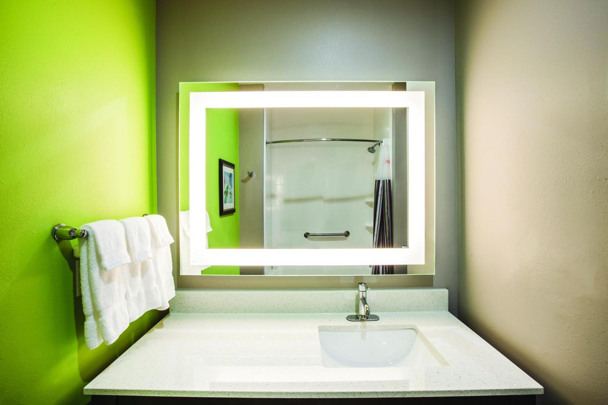 La Quinta Inn & Suites Port Allen La Экстерьер фото